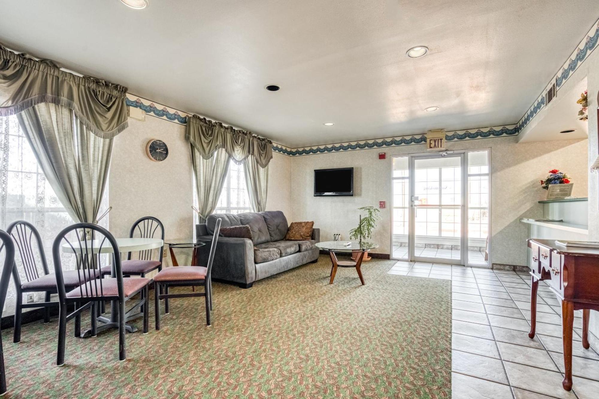Oyo Hotel Wichita Falls I-44 Sheppard Airforce Eksteriør bilde